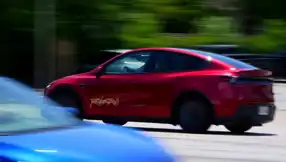 Musk'ın Robotaxileri Trafikte Sınıfta Kaldı!