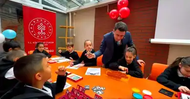 Vali Aygöl, Deneyap'ta Çocuklarla Buluştu