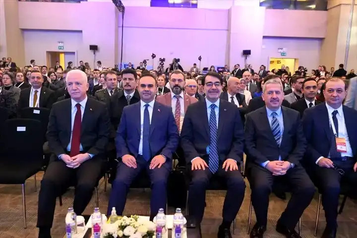 TÜBİTAK 737 Uzman Arıyor!
